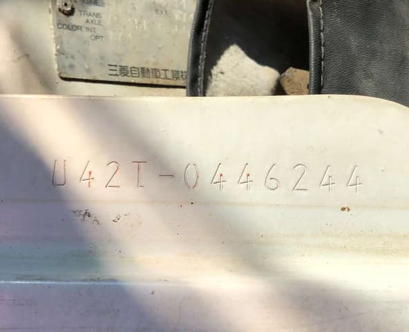 1998 Mitsubishi Minicab JDM car for sale — photo 2 of 10