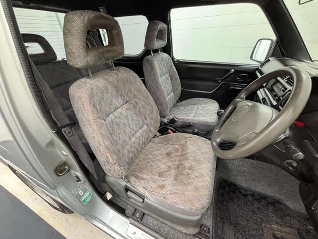 2000 Suzuki Jimny JDM car for sale — photo 8 of 25