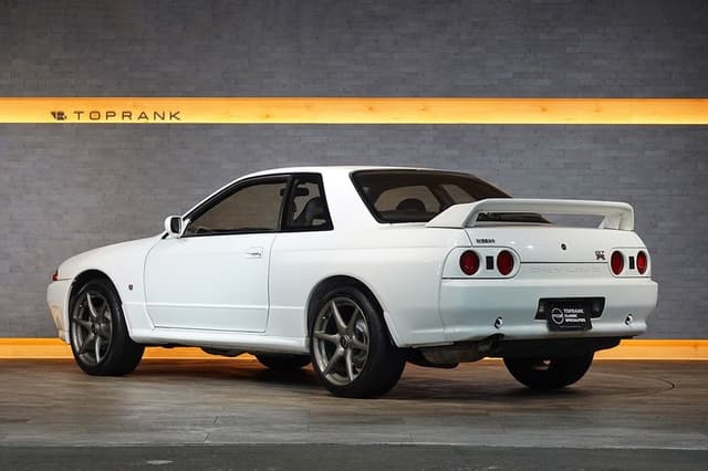 1994 Nissan Skyline JDM car for sale — photo 13 of 25