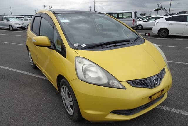2008 Honda Fit JDM car for sale — photo 7 of 25