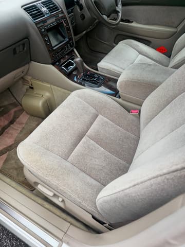 1995 Toyota Celsior JDM car for sale — photo 32 of 44