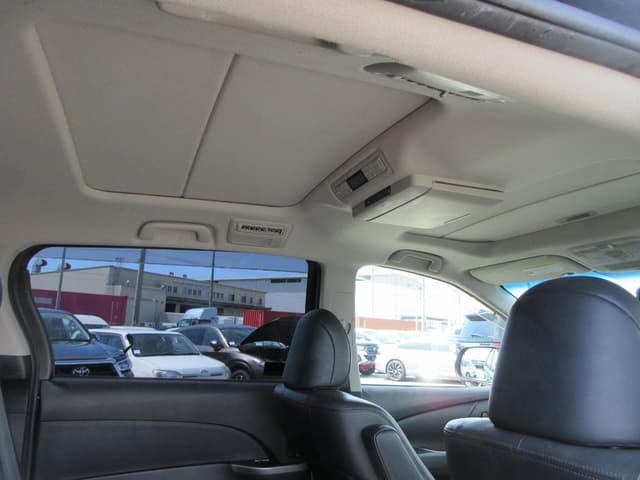 2012 Toyota Estima JDM car for sale — photo 19 of 25