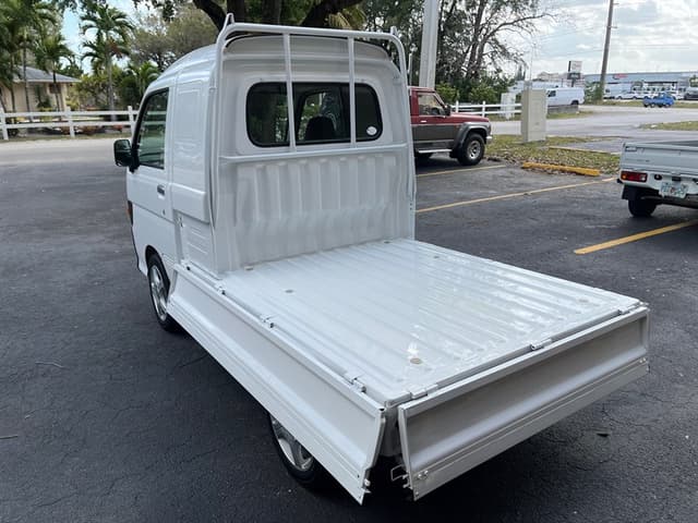 1997 Daihatsu Hijet JDM car for sale — photo 6 of 18