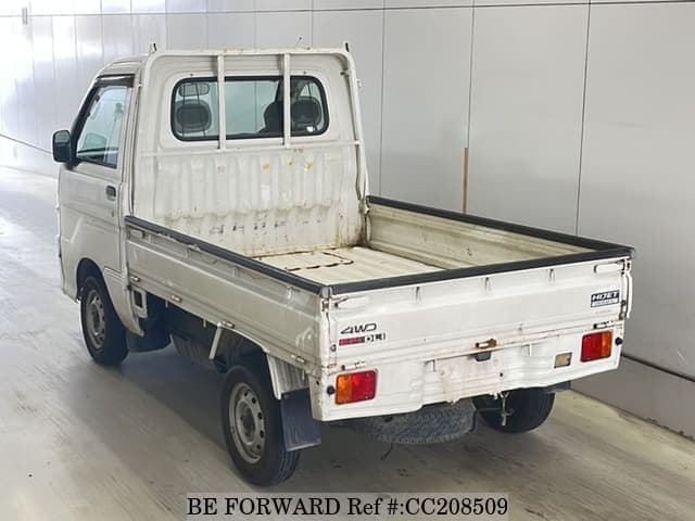 2001 Daihatsu Hijet JDM car for sale — photo 2 of 6