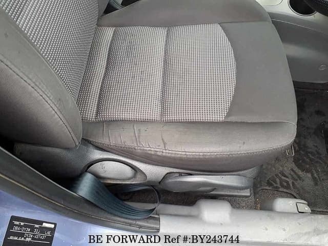 2006 Mazda Demio JDM car for sale — photo 4 of 8