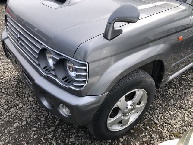 2001 Mitsubishi Pajero Mini JDM car for sale — photo 4 of 5