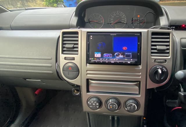 2005 Nissan X Trail JDM car for sale — photo 8 of 12
