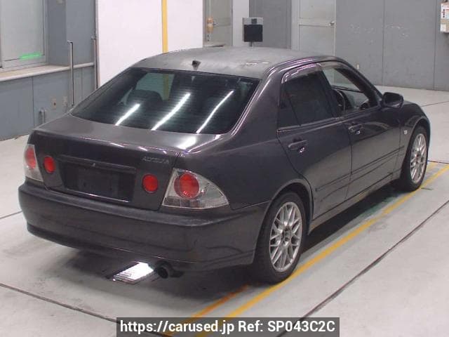 1999 Toyota Altezza JDM car for sale — photo 2 of 3