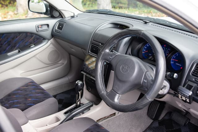 1999 Toyota Caldina JDM car for sale — photo 8 of 12