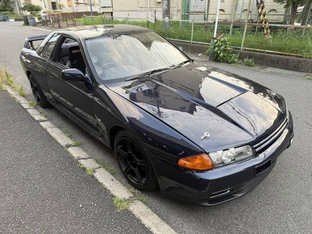 1991 Nissan Skyline JDM car for sale — photo 11 of 20