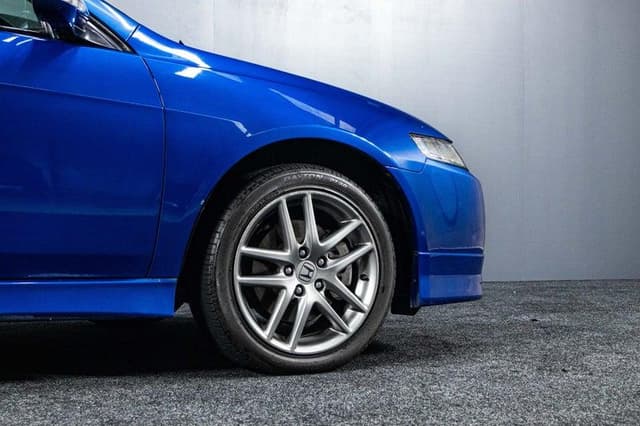 2005 Honda Accord JDM car for sale — photo 9 of 10