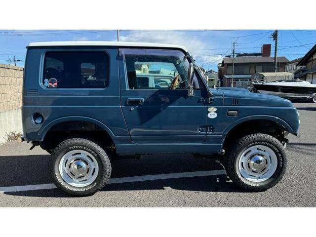 1997 Suzuki Jimny JDM car for sale — photo 3 of 20