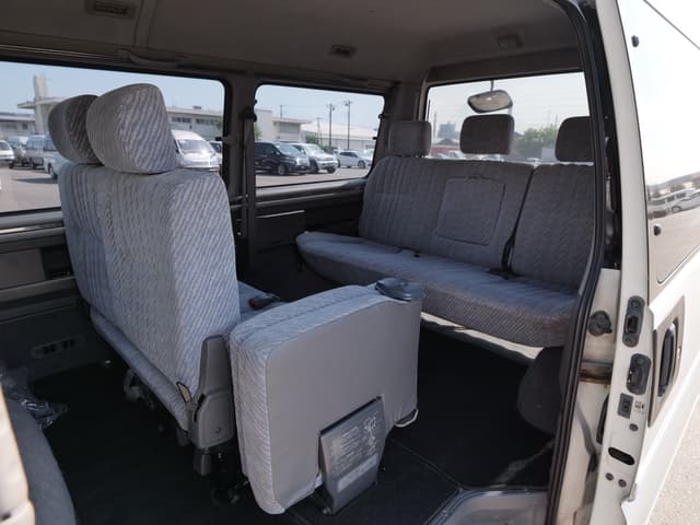 1994 Mitsubishi Delica JDM car for sale — photo 22 of 24