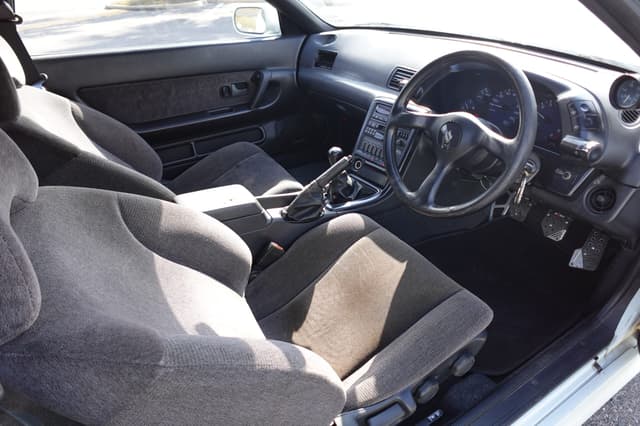 1990 Nissan Skyline JDM car for sale — photo 10 of 18