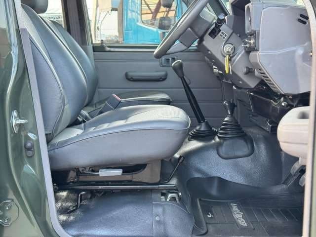 2001 Toyota Land Cruiser JDM car for sale — photo 16 of 25