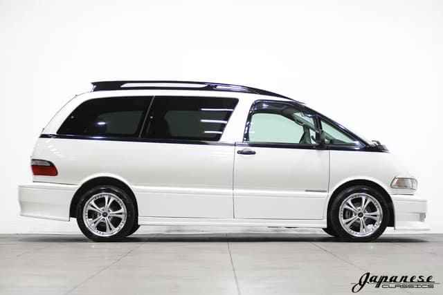 1998 Toyota Estima JDM car for sale — photo 5 of 25