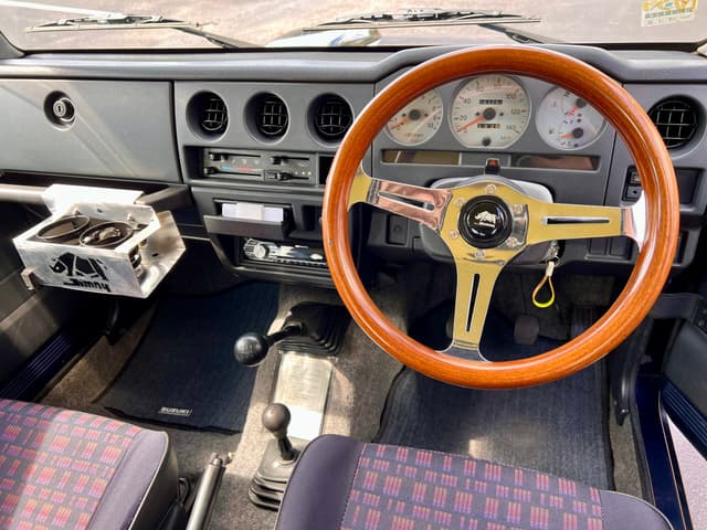 1997 Suzuki Jimny JDM car for sale — photo 15 of 22