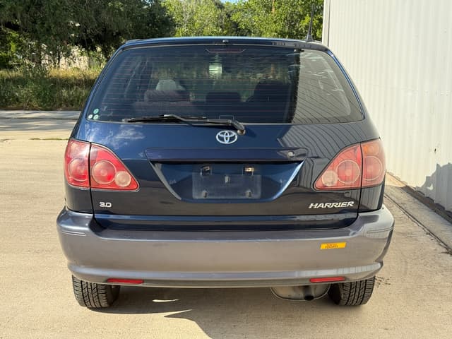 1998 Toyota Harrier JDM car for sale — photo 8 of 21