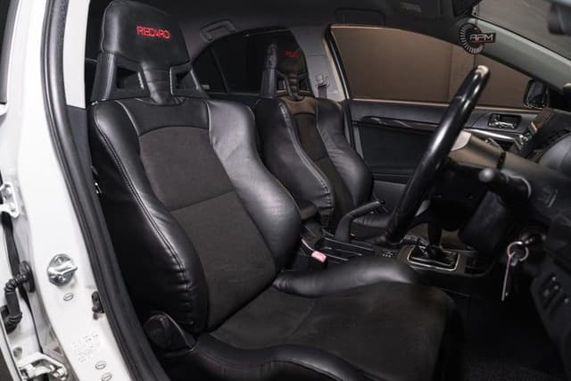 2007 Mitsubishi Lancer Evolution JDM car for sale — photo 15 of 20