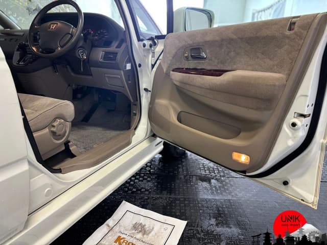 2000 Honda Odyssey JDM car for sale — photo 5 of 24