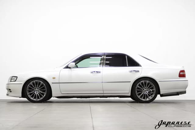 1997 Nissan Cima JDM car for sale — photo 4 of 25