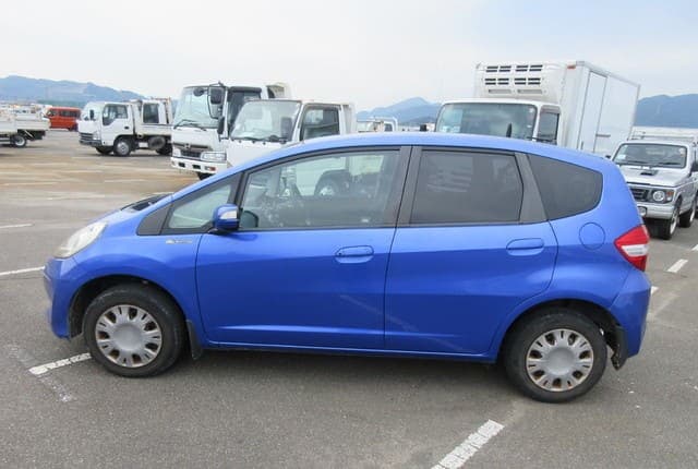 2011 Honda Fit JDM car for sale — photo 2 of 25