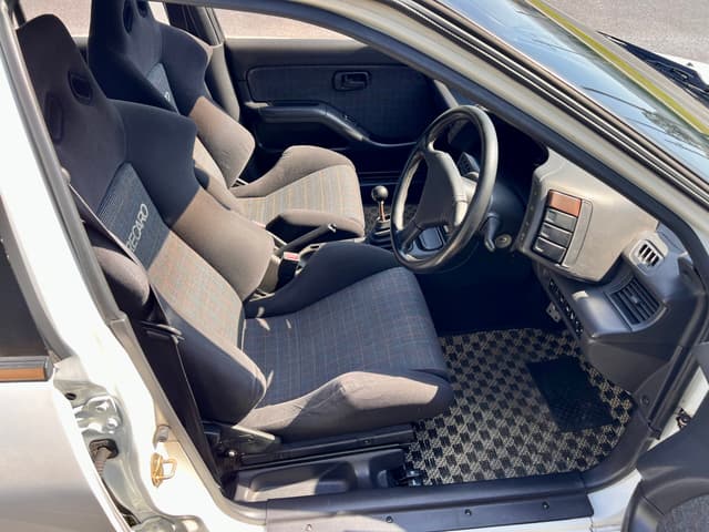 1991 Isuzu JDM car for sale — photo 18 of 25