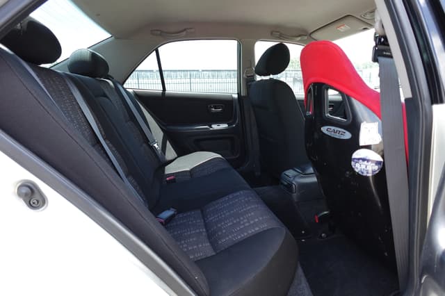 1998 Toyota Altezza JDM car for sale — photo 17 of 19