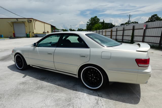 2000 Toyota Mark II JDM car for sale — photo 4 of 17