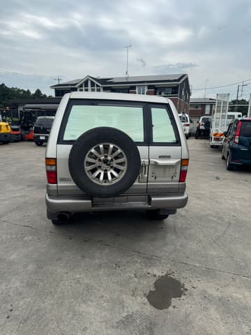 2001 Isuzu Bighorn JDM car for sale — photo 6 of 19