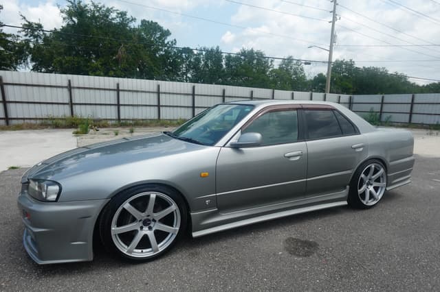 1998 Nissan Skyline JDM car for sale — photo 3 of 17