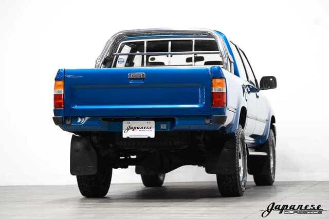 1994 Toyota Hilux JDM car for sale — photo 8 of 25