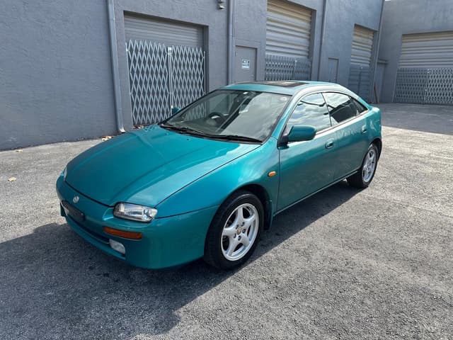 1995 Mazda Axela JDM car for sale — photo 19 of 25