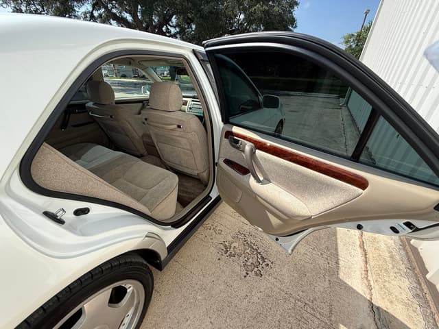 2000 Toyota Crown JDM car for sale — photo 15 of 22