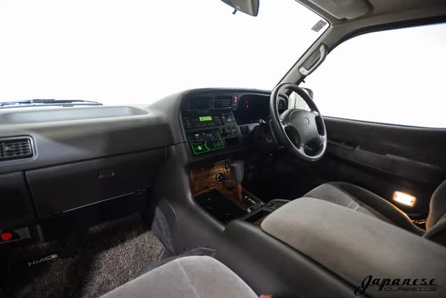 1995 Toyota HiAce JDM car for sale — photo 10 of 25