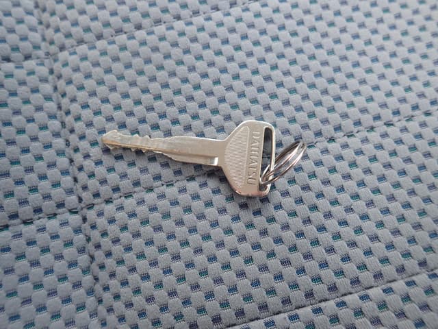 2006 Daihatsu Hijet JDM car for sale — photo 23 of 24