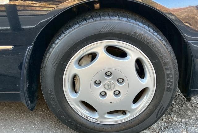 2002 Toyota Celsior JDM car for sale — photo 15 of 25