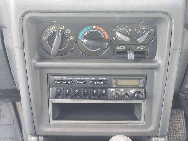 1996 Mitsubishi Pajero JDM car for sale — photo 8 of 19