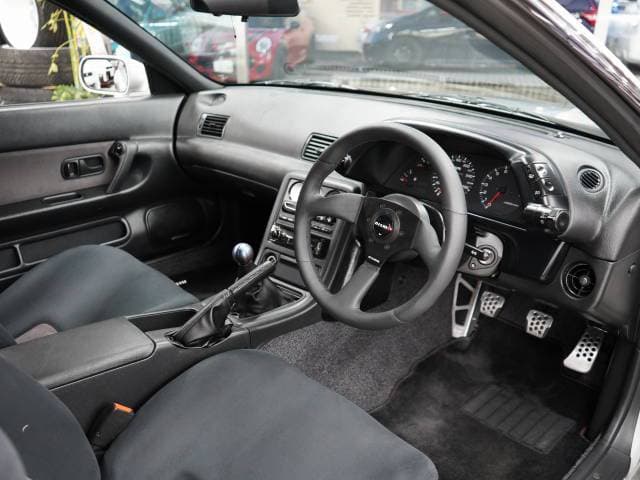1993 Nissan Skyline JDM car for sale — photo 11 of 11