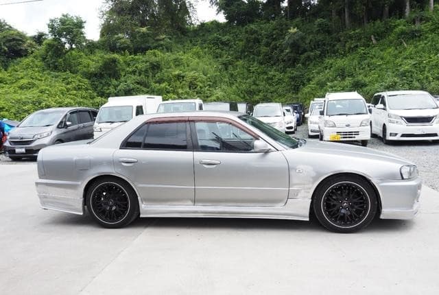 2000 Nissan Skyline JDM car for sale — photo 3 of 25