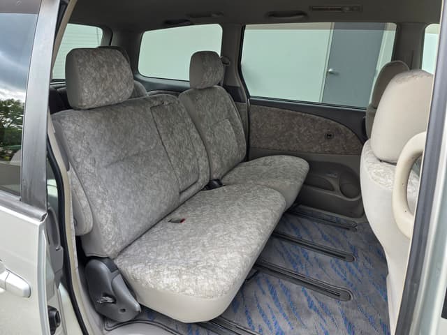 2000 Toyota Estima JDM car for sale — photo 12 of 14