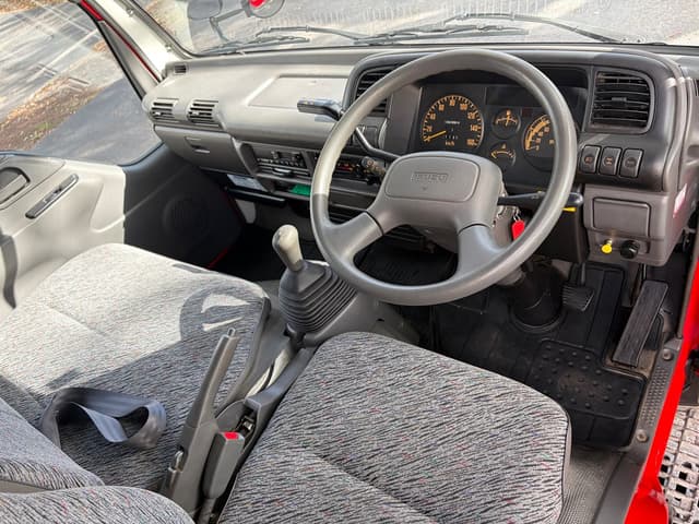 1998 Isuzu Elf JDM car for sale — photo 10 of 16
