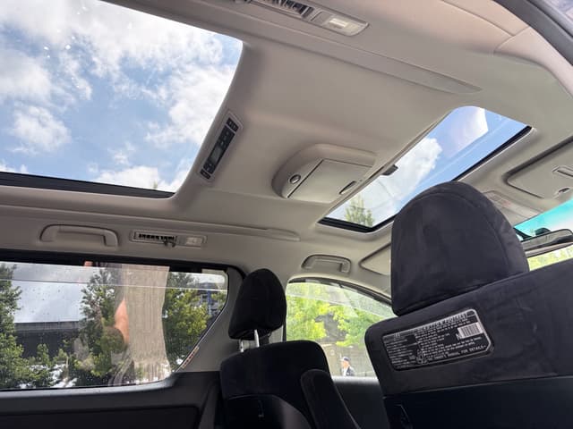 2008 Toyota Vellfire JDM car for sale — photo 9 of 13