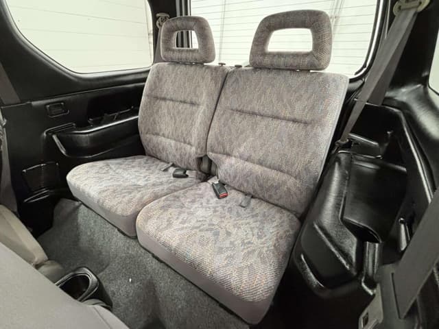 2000 Suzuki Jimny JDM car for sale — photo 11 of 25