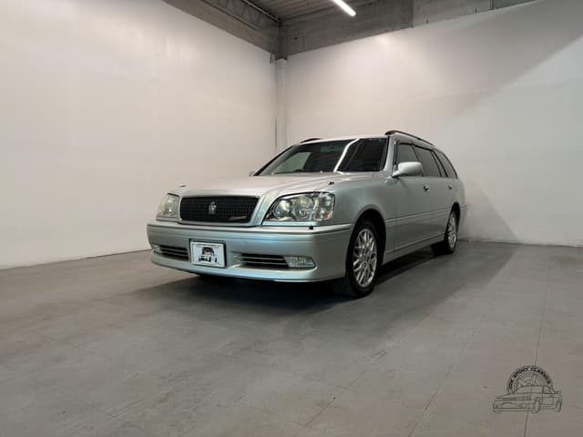 2000 Toyota Crown JDM car for sale — photo 3 of 25