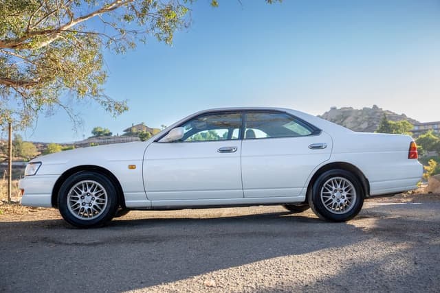 1994 Nissan Laurel JDM car for sale — photo 3 of 16