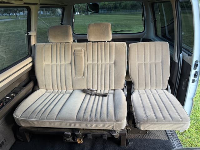 1995 Mitsubishi Pajero JDM car for sale — photo 9 of 21