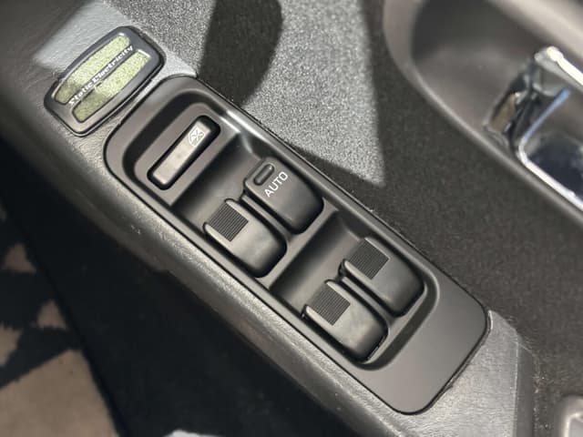 2001 Daihatsu Mira JDM car for sale — photo 19 of 25