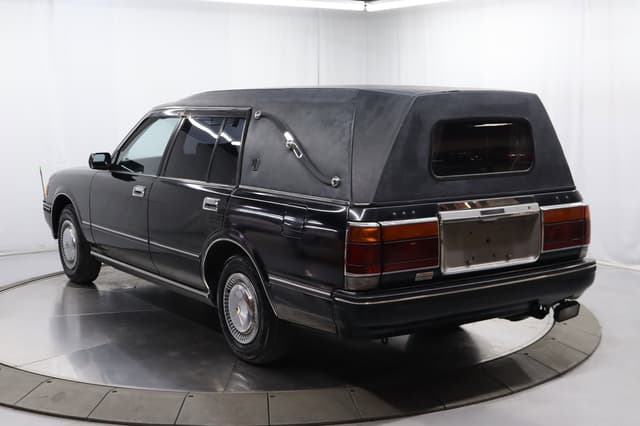 1995 Toyota Crown JDM car for sale — photo 5 of 25