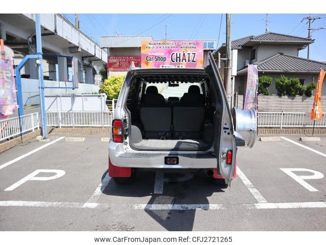 1998 Mitsubishi Pajero JDM car for sale — photo 9 of 10